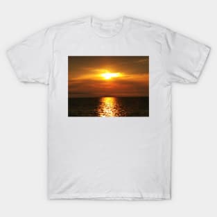 Dramatic Sunrise on the Lake T-Shirt